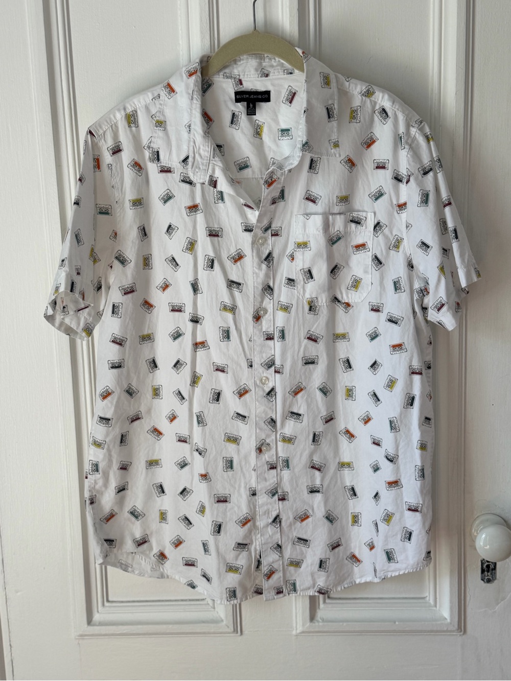Men’s Silver Jean Co. Short Sleeve Button Up Retro Cassette Tape All Over Print